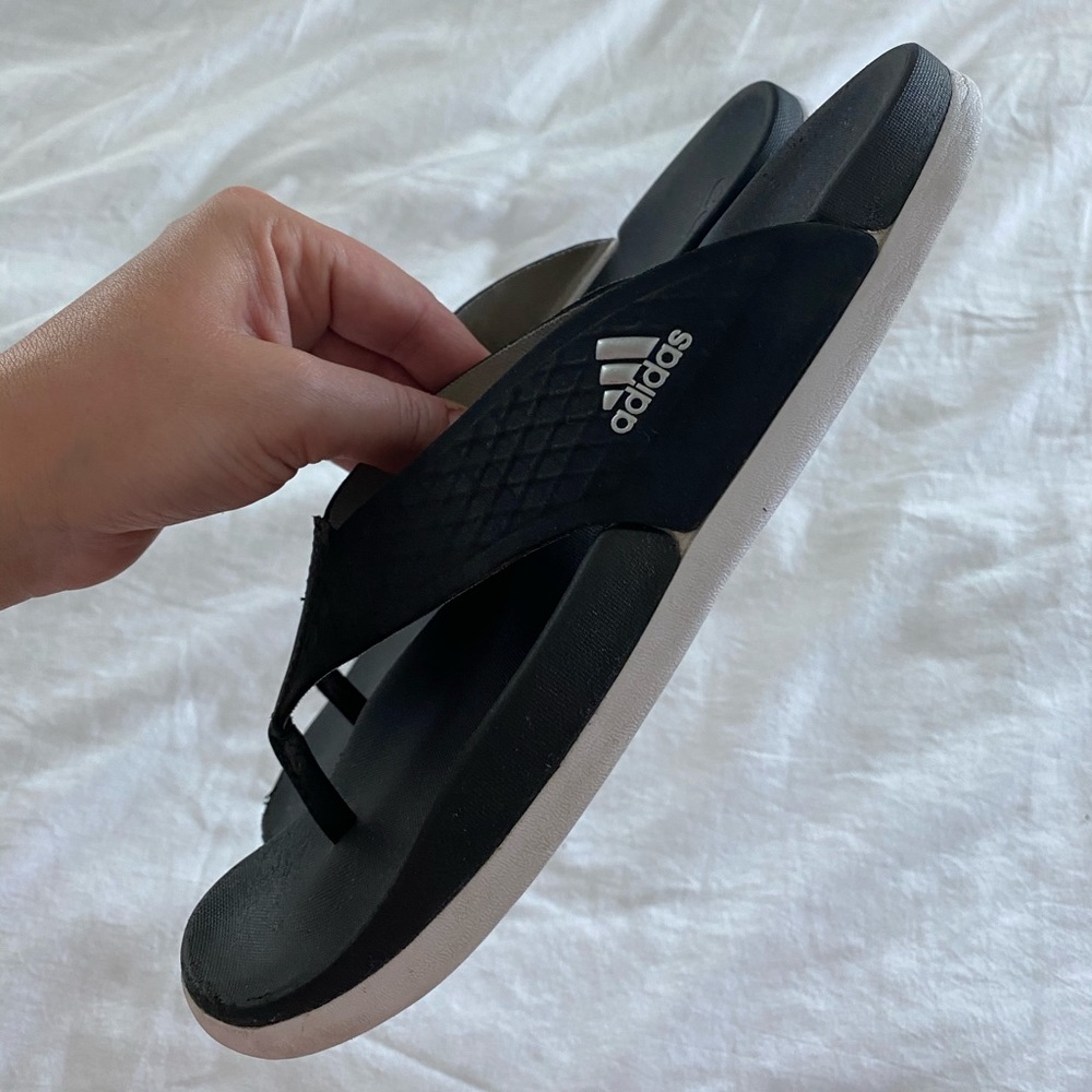 Adidas - Picture 2 of 3